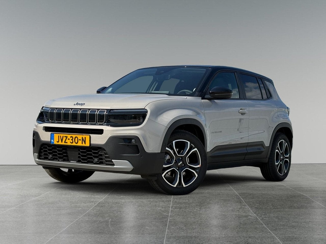 Jeep Avenger Summit EV 54kWh 156pk | 8 JAAR GARANTIE! | SCHU, Automaat, Gebruikt, 156 pk, Parkeersensor