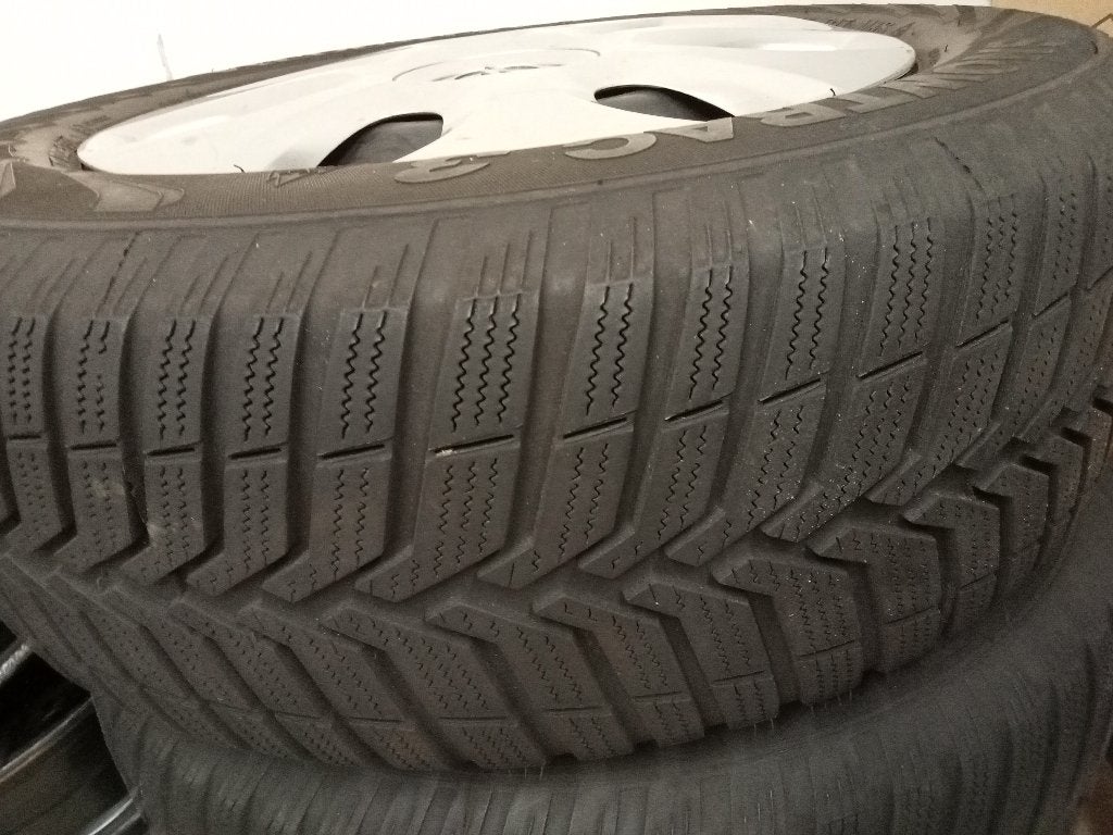Te Koop Vredestein Winterbanden, Auto diversen, Auto-accessoires, Ophalen, Zo goed als nieuw