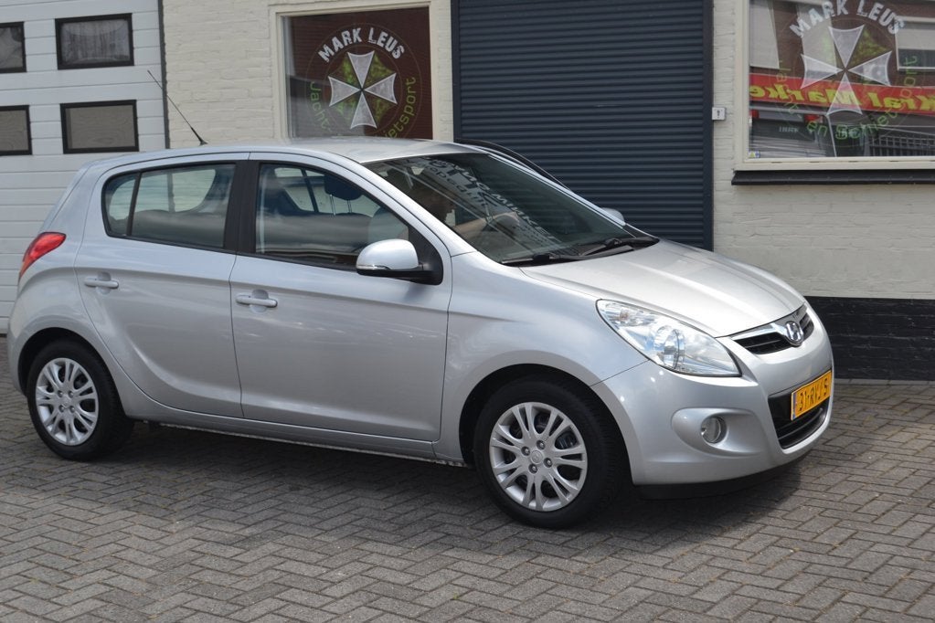 Hyundai I20 1.2i i-Motion, Euro 5, Gebruikt, 31 €/maand, 4 cilinders