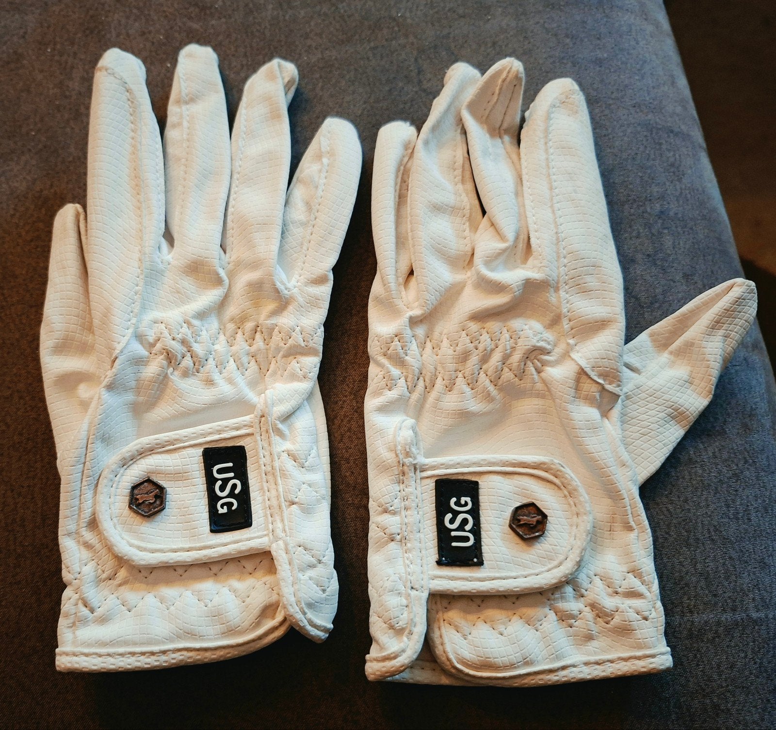 Zgan Paardrijhandschoenen. Dames Maat M., Ophalen of Verzenden