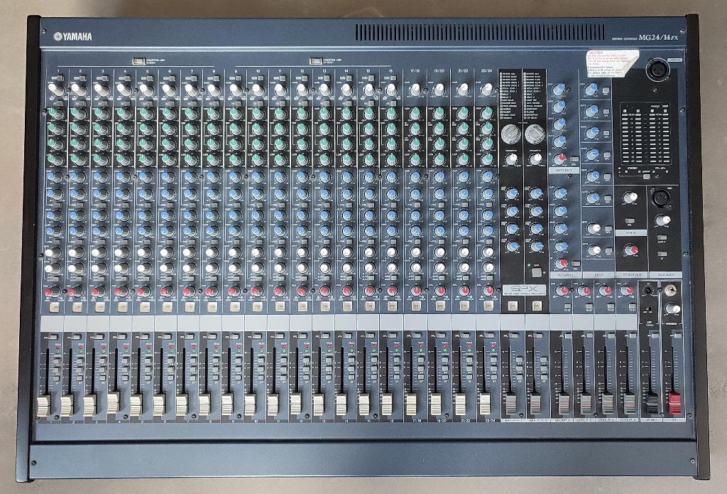 Yamaha MG24/14FX Mengpaneel - Professionele Mixer, Ophalen, Gebruikt, 20 kanalen of meer, Microfooningang