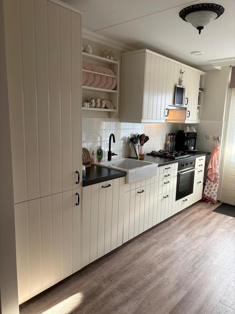 Landelijke Complete keuken met koelkast, vaatwasser en oven, Huis en Inrichting, Keuken | Complete keukens, Ophalen, Gebruikt