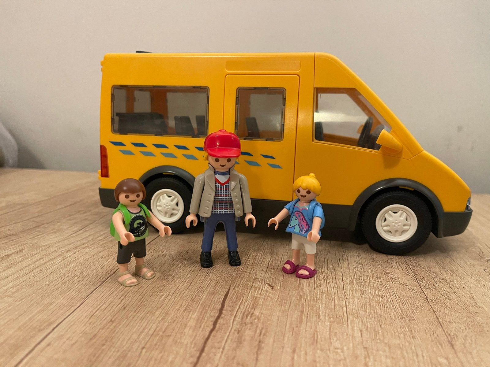 Playmobil Schoolbus 6866 met figuren en accessoires, Kinderen en Baby's, Complete set, Voertuig, Ophalen of Verzenden, Zo goed als nieuw