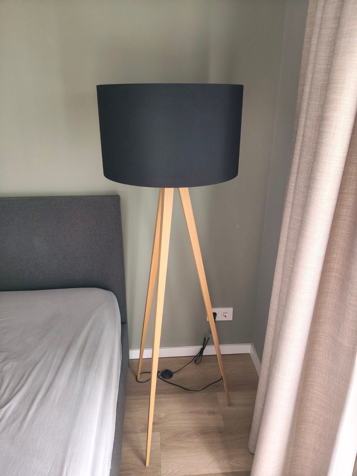 Zuiver Tripod Vloerlamp, Ophalen, Zo goed als nieuw, 150 tot 200 cm