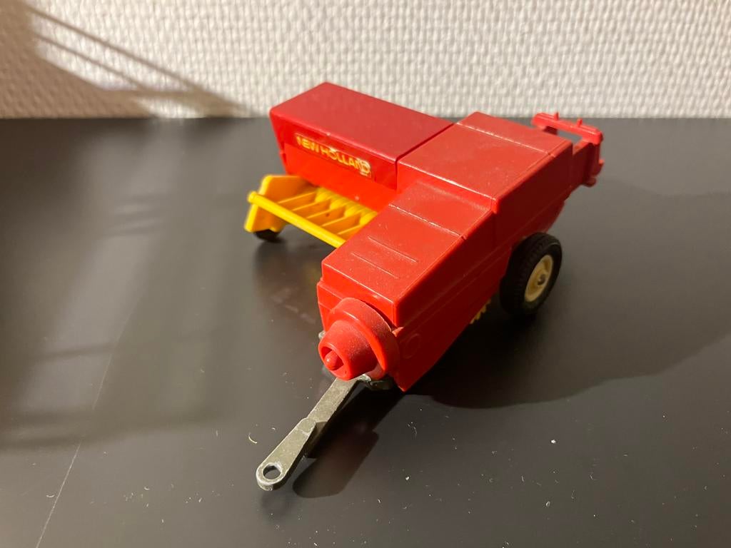 new holland pers britains 1:32, Ophalen of Verzenden, Gebruikt, Tractor of Landbouw, Britains