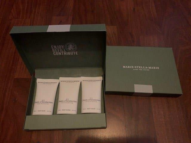 body scrub. body wash. body cream, Ophalen of Verzenden, Nieuw, Bad & Douche