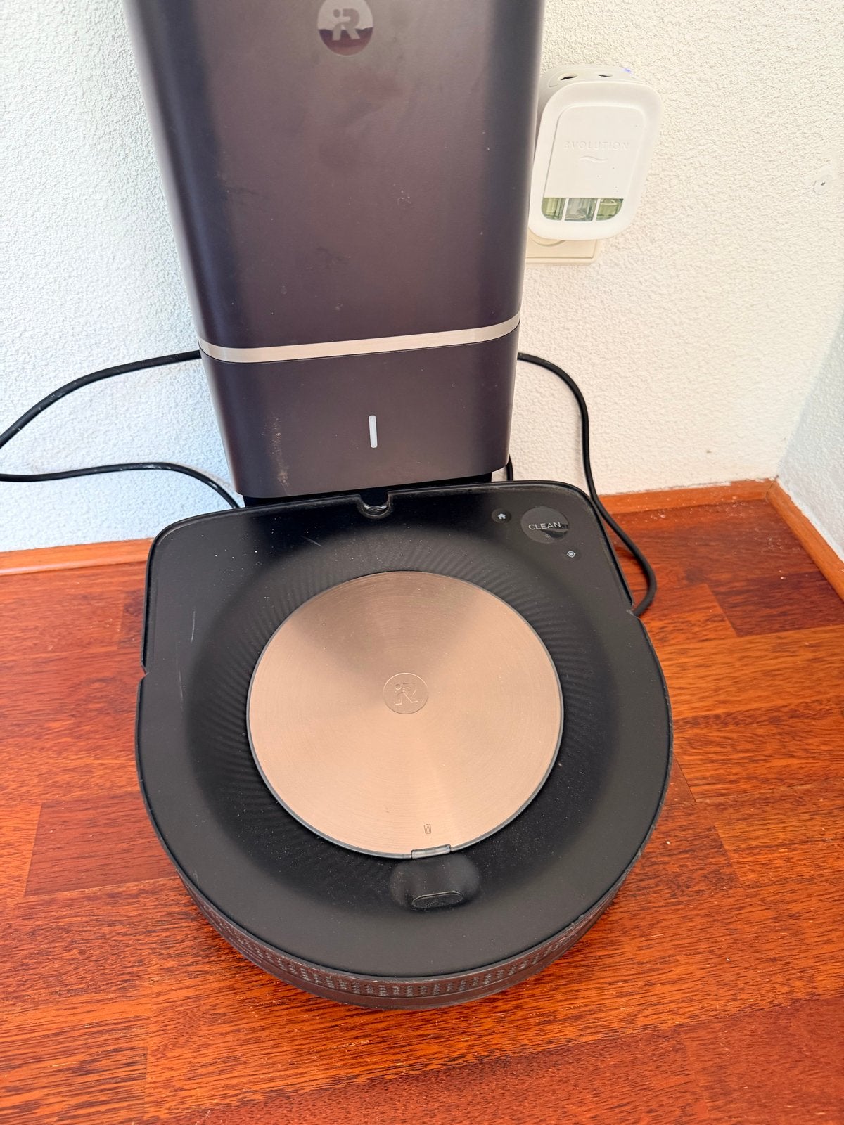 iRobot Roomba s9+ met Clean Base en extra accessoires, Ophalen, Gebruikt, IRobot, Automatisch legen