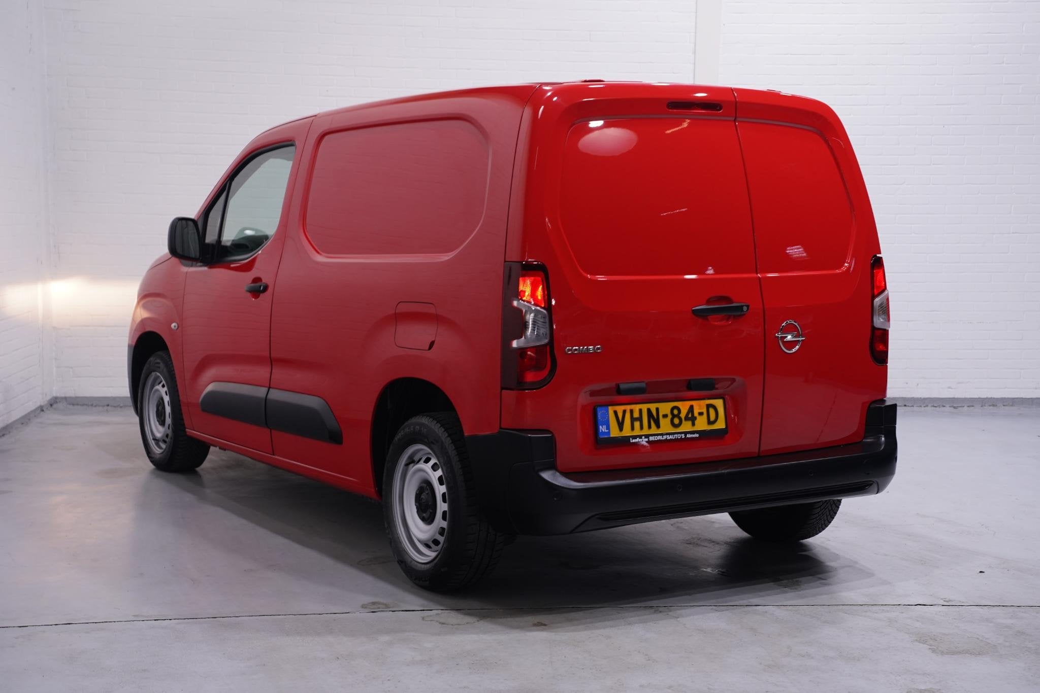 Opel Combo 1.5D 102 pk L1H1 Edition Navi, Airco Cruise Contr, Auto's, Voorwielaandrijving, 1350 kg, Stof, Gebruikt