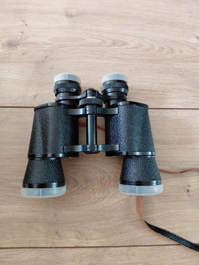 Pallas 8x40 Verrekijker - Vintage met Leren Tas, Zo goed als nieuw, 8 tot 12x, Met hoes of tas, Porro (met knik)
