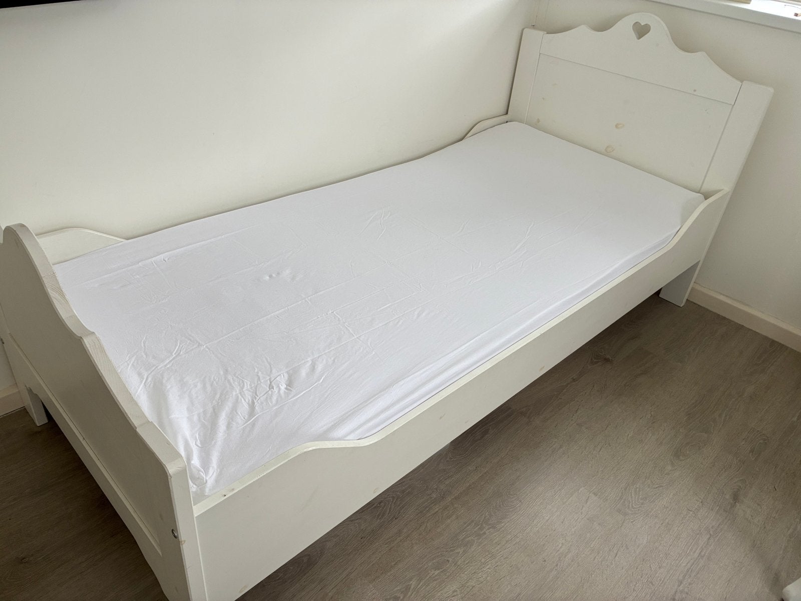 Eenpersoonsbed wit inclusief matras, Ophalen, Gebruikt, 90 cm, Eenpersoons