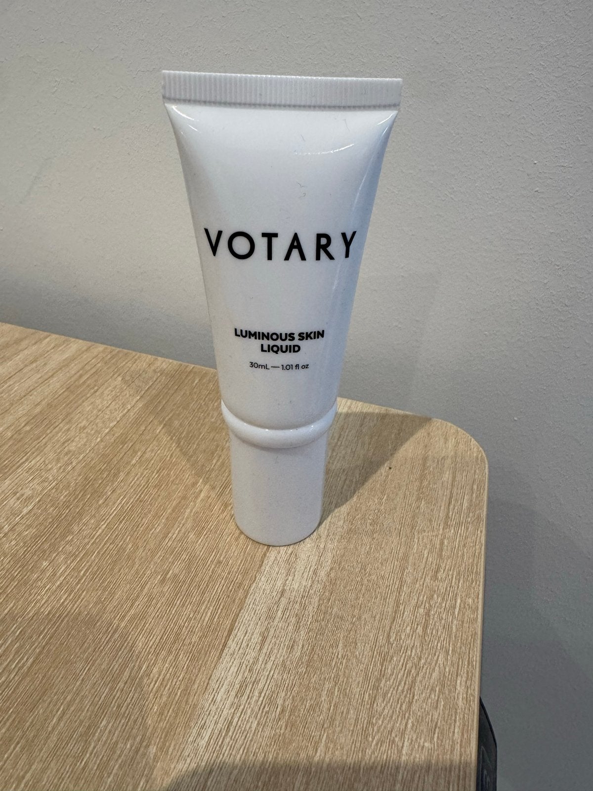 Votary Luminous Skin Liquid - Stralende Huid, Ophalen of Verzenden, Nieuw, Gehele gezicht, Verzorging