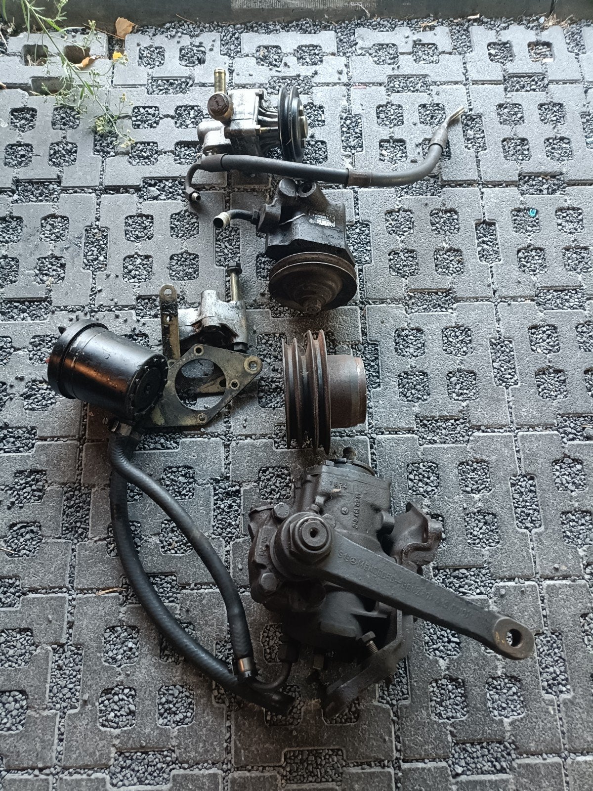 stuurbekrachtigingsset Mercedes T1 207D/307D/209D/309D, Ophalen