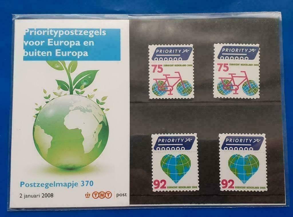 Postzegelmapje 370 - Priorityzegels voor- en buiten Europa, Verzenden, Na 1940, Postfris