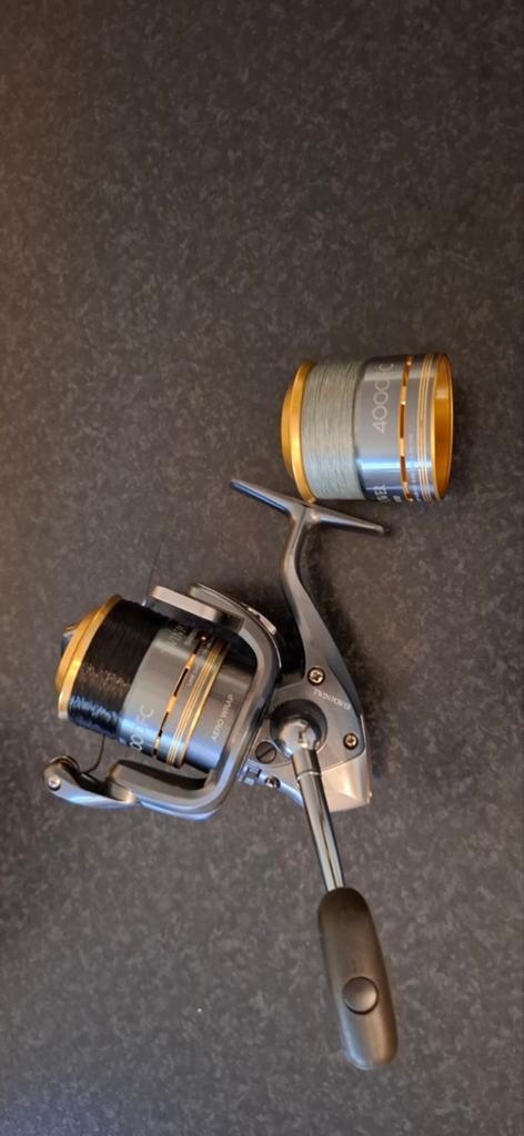 Te koop shimano Twin power 4000FC, Watersport en Boten, Ophalen of Verzenden, Zo goed als nieuw, Molen