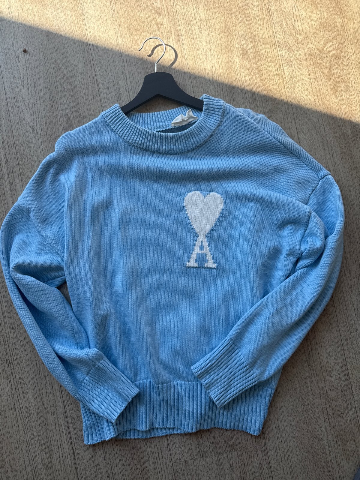 Ami Paris Ami de Coeur Trui - Lichtblauw, Ophalen of Verzenden, Zo goed als nieuw, Maat 52/54 (L), Blauw