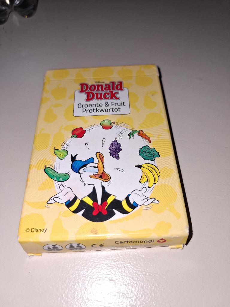 Donald duck groente & fruit pretkwartet, Ophalen of Verzenden, Zo goed als nieuw, Speelkaart(en)