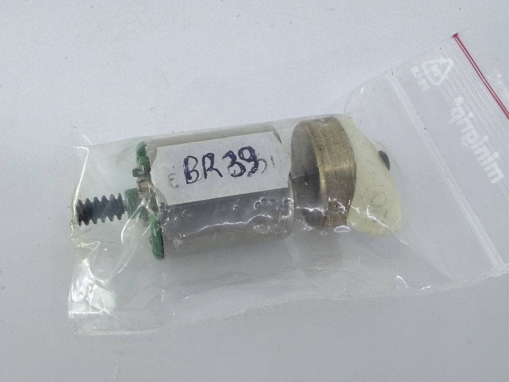 Fleischmann 504139 - Motor, 2 tandwielen voor o.a. BR38/BR39, Overige typen, Ophalen of Verzenden, Zo goed als nieuw, Info@modeltrein-onderdelen.nl