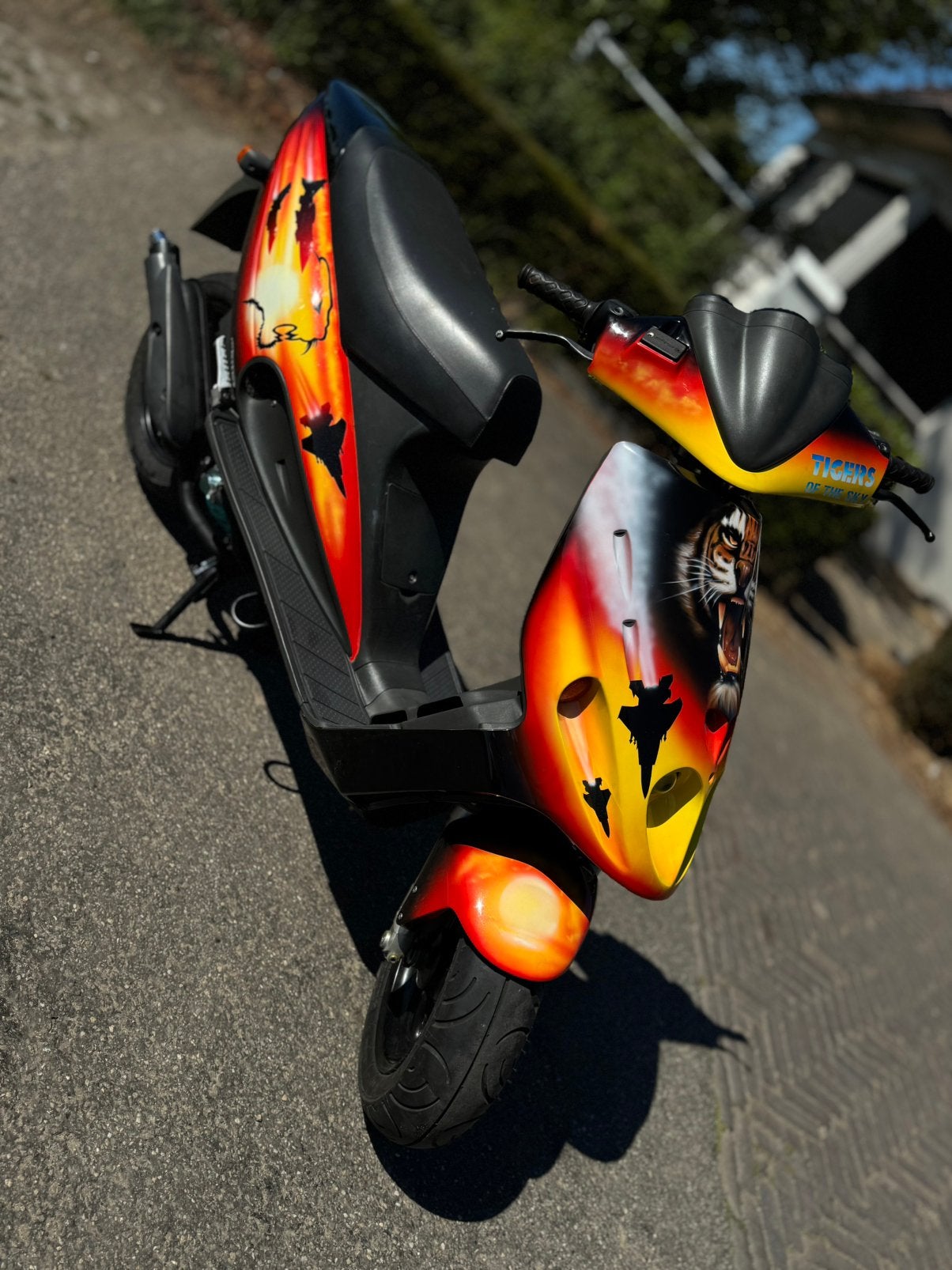 Malaguti f12 special editon the tigers of the sky, Fietsen en Brommers, Ophalen of Verzenden, Zo goed als nieuw, Benzine, Overige modellen