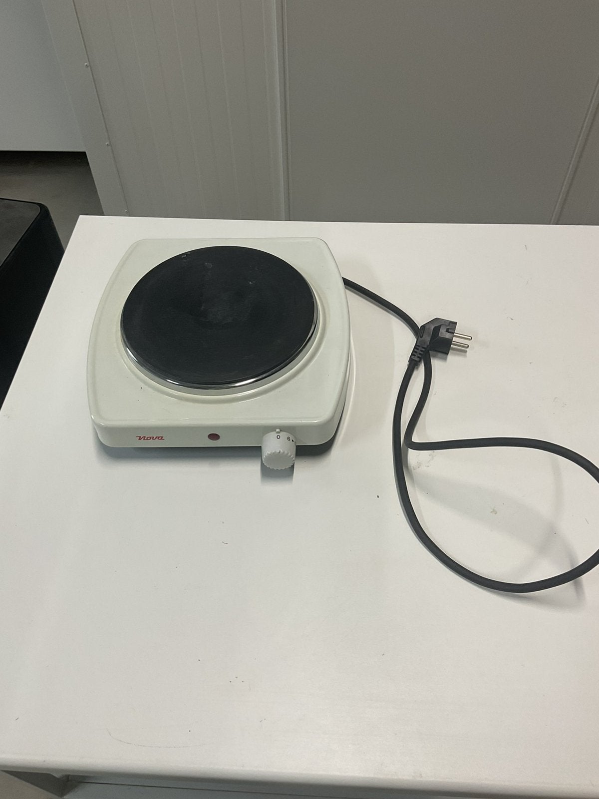 Elektrische kookplaat 1500 watt als nieuw, Witgoed en Apparatuur, Kookplaten, Ophalen, 3 kookzones of minder, Zo goed als nieuw