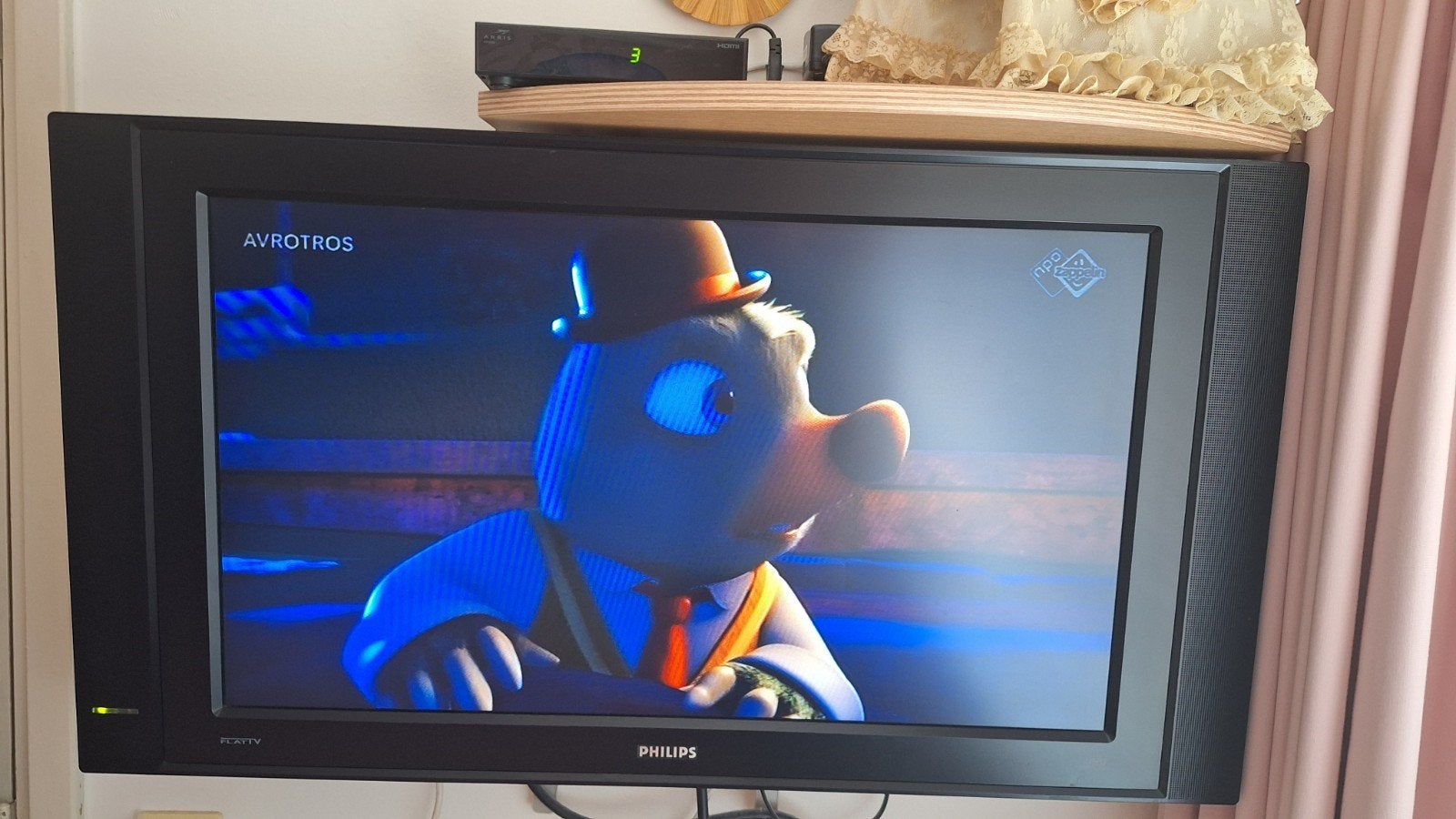 Philips LCD TV 32 inch - Goede staat, verouderd model, Ophalen, Philips, Gebruikt, 50 Hz