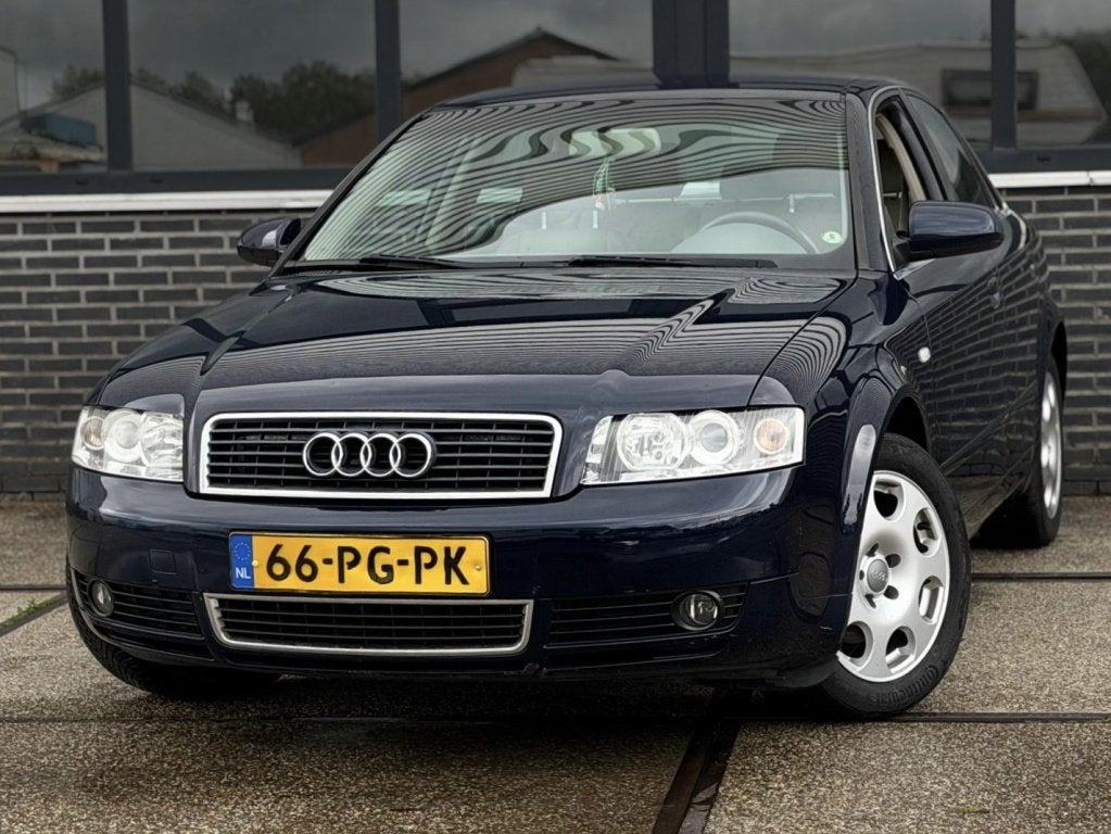 Audi A4 Limousine 2.0 FSI Pro Line |CruiseC |Airco |Leder |N, Voorwielaandrijving, 1325 kg, Gebruikt, 4 cilinders