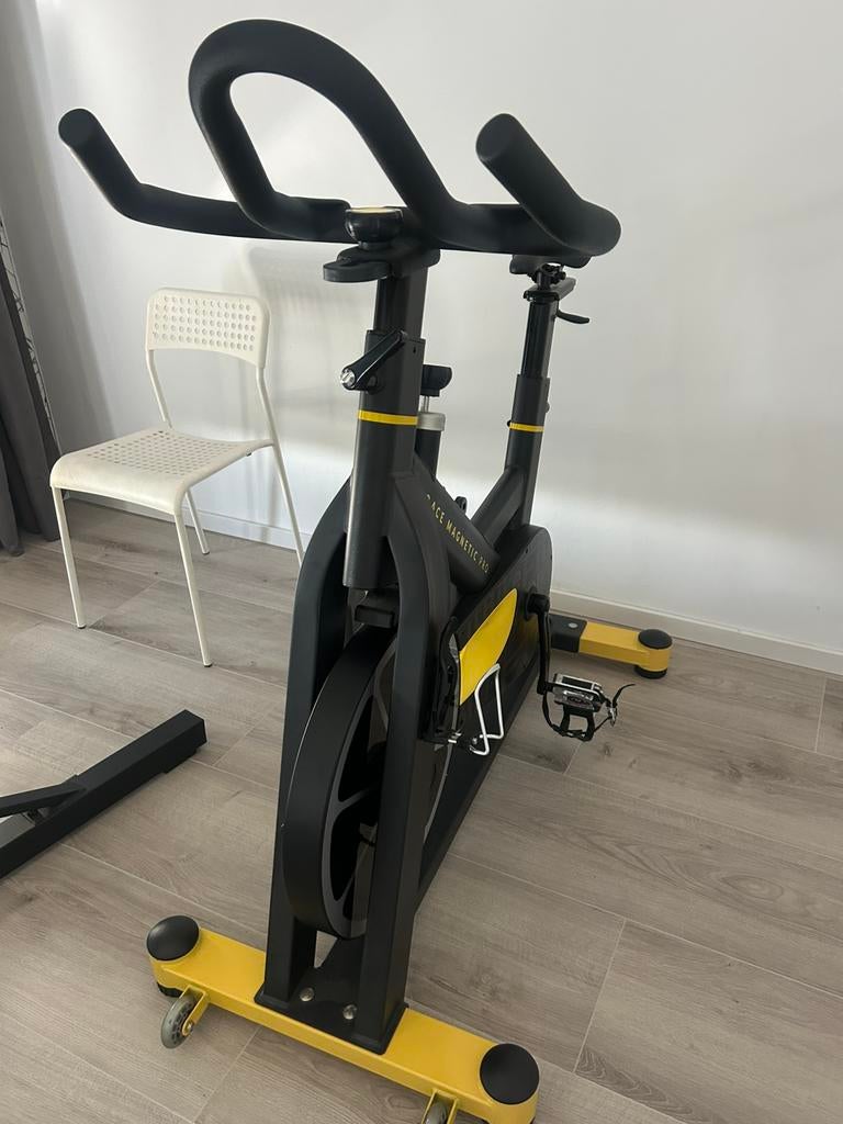Race Magnetic Pro spinningfiets, Ophalen, Zo goed als nieuw, Spinningfiets