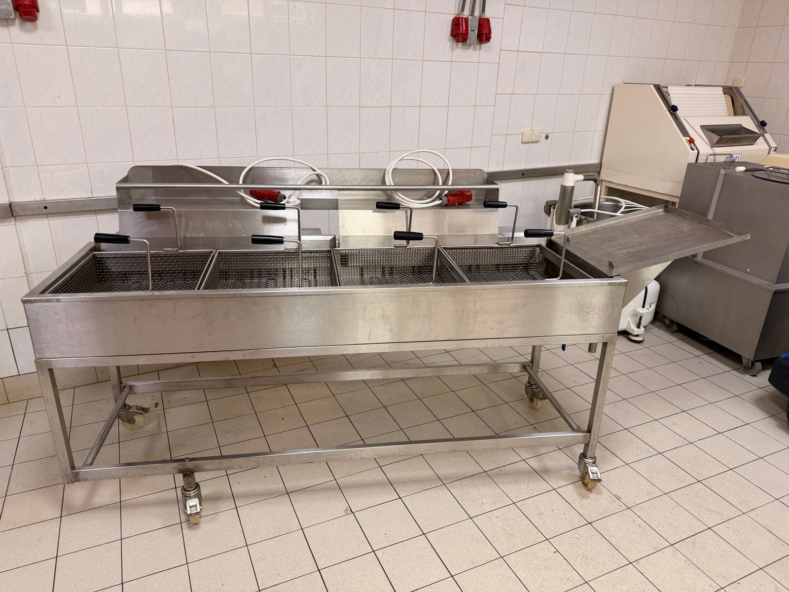 2 meter Beko Oliebollen Lijn Frituur met 2x 10 kW elementen, Ophalen, Gebruikt, Fornuis, Frituur en Grillen