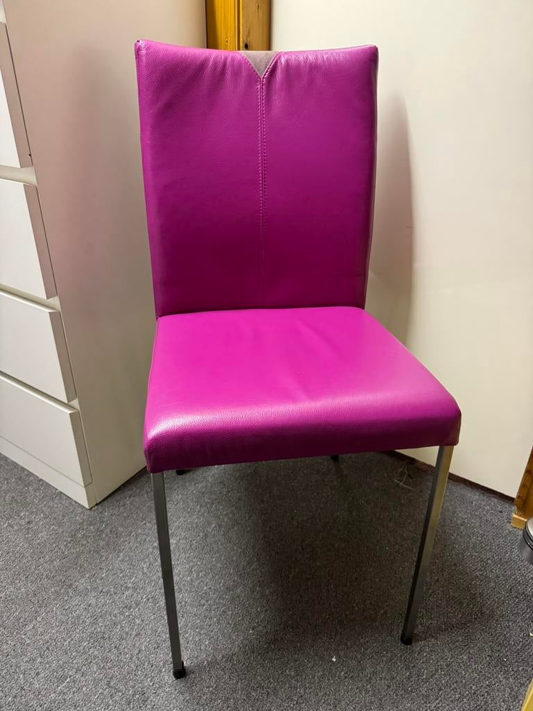 Eetkamer stoelen leer donkerroze met metalen poten, Huis en Inrichting, Ophalen, Zo goed als nieuw, Overige kleuren, Leer
