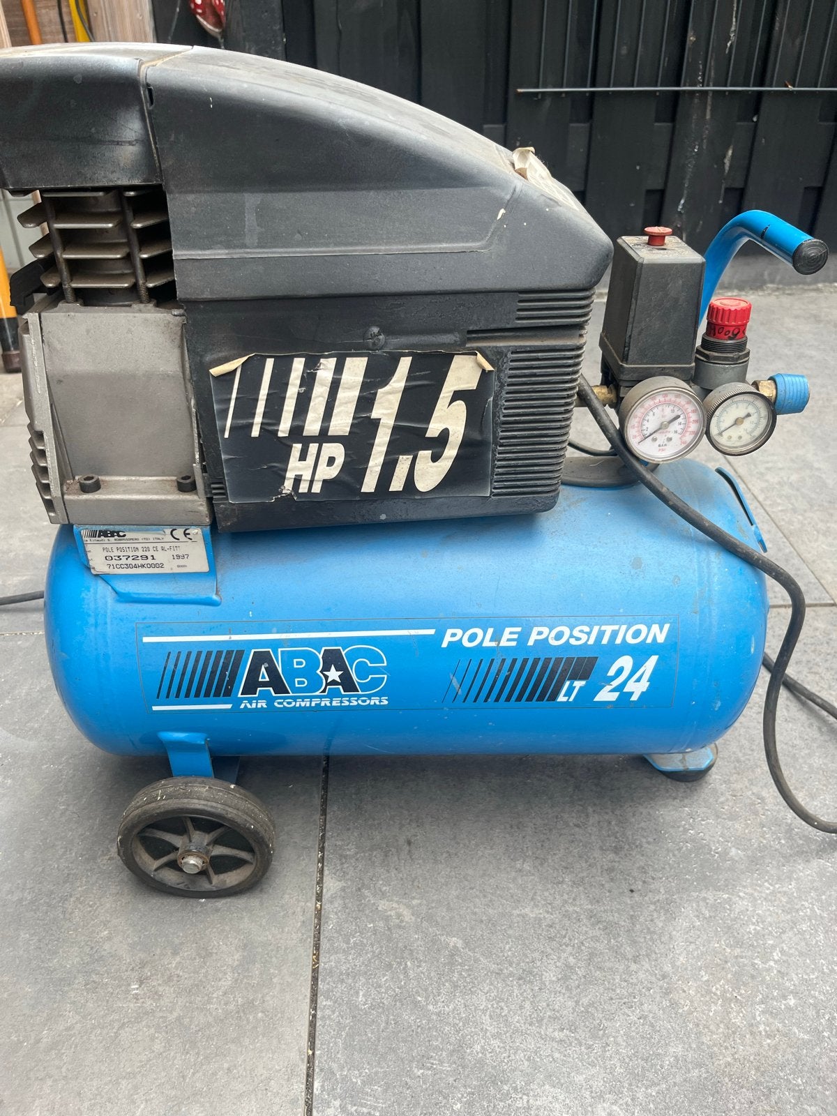 Goed werkende ABAC compressor 24 liter, 1.5 PK, Ophalen, Gebruikt, 6 tot 10 bar, Minder dan 25 liter