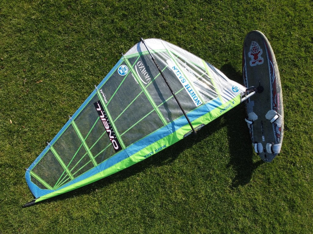 Starboard Isonic 107 compleet met North Prisma 6.0, Ophalen, Gebruikt, 5 tot 6.5 m², Minder dan 250 cm