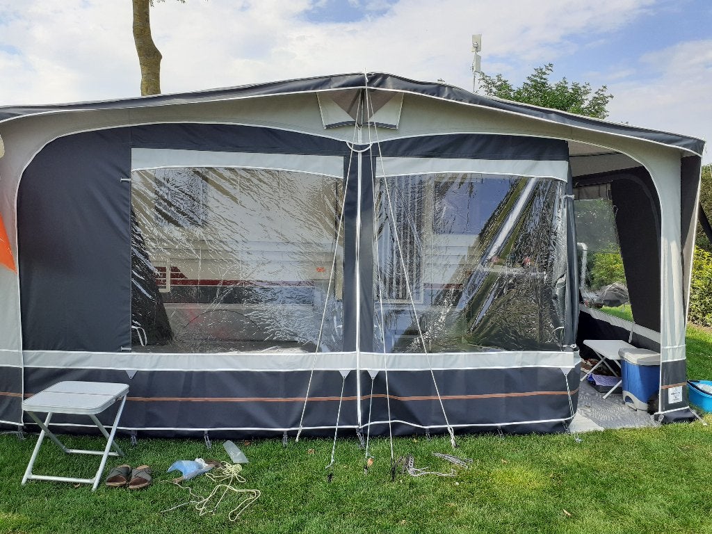 Voorwand en zijwanden van een voortent (caravan), Ophalen, Gebruikt