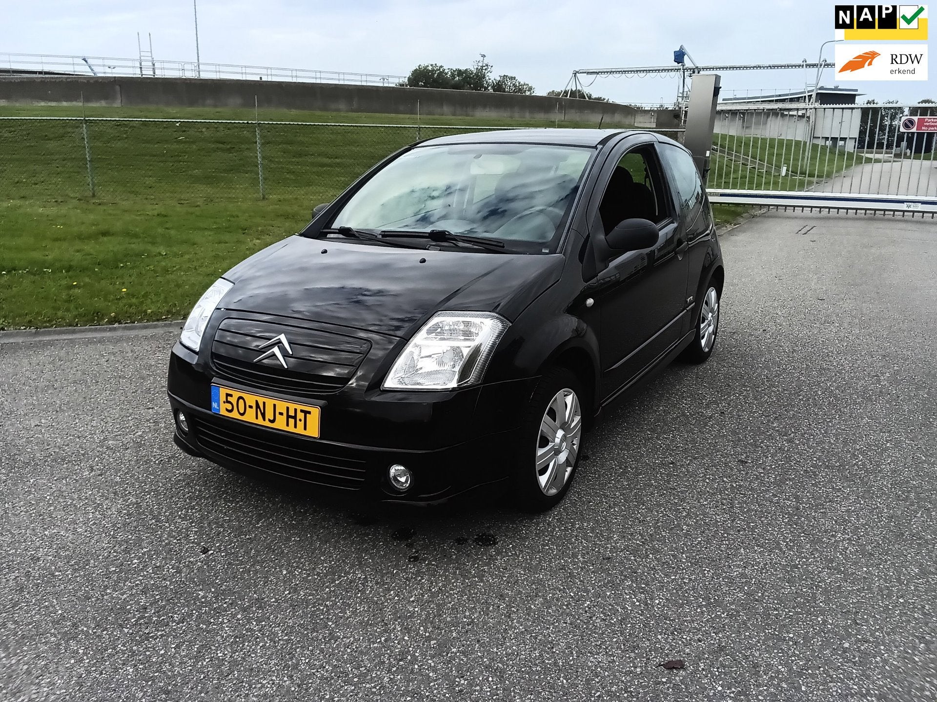 Citroen C2 1.4i Ligne Ambiance AUTOMAAT, Auto's, 450 kg, Elektrische ramen, 4 cilinders, 4 stoelen