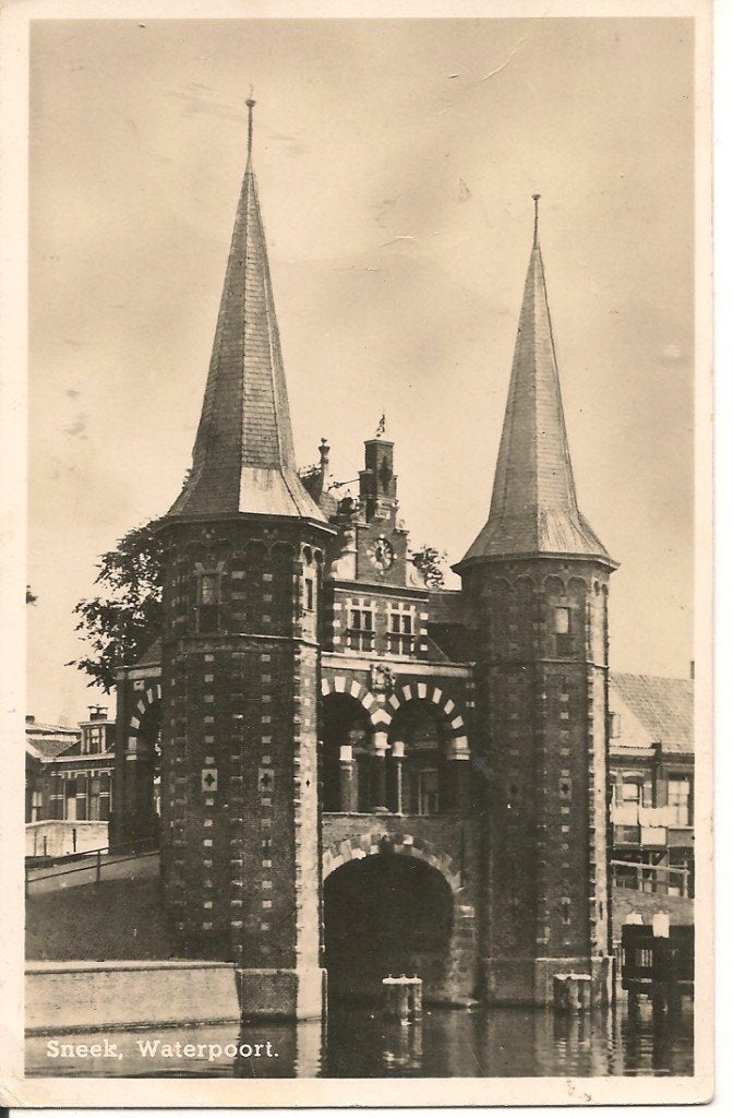 Oude ansichtkaart Waterpoort Sneek, Friesland, Ophalen of Verzenden, 1940 tot 1960, Gelopen, Friesland