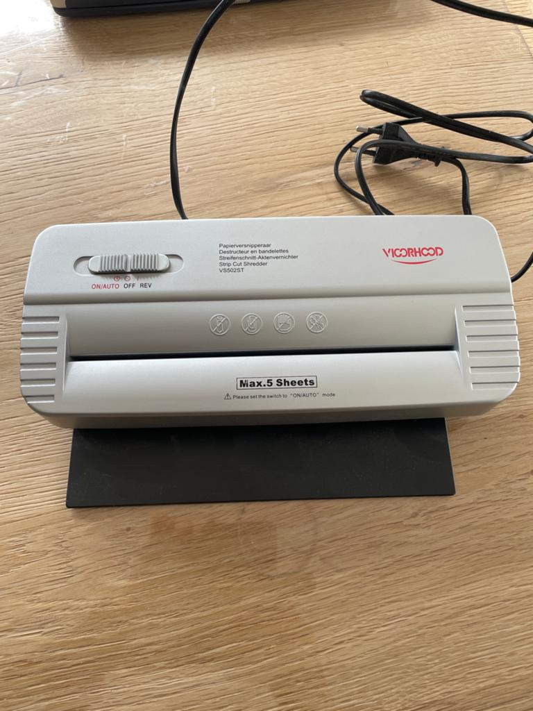 VIGORHOOD VS502ST Papierversnipperaar - Max. 5 vellen, Ophalen of Verzenden, Gebruikt
