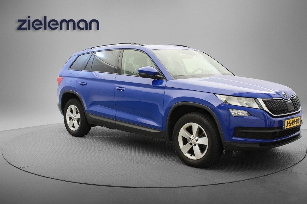 Skoda KODIAQ 1.5 TSI Ambition Automaat - Carplay, Navi, Crui, Auto's, Euro 6, 4 cilinders, Blauw, 1481 kg