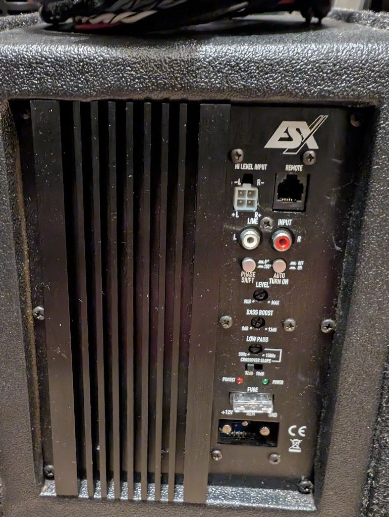ESX vision v800a autosubwoofer aangeboden, Ophalen, Gebruikt