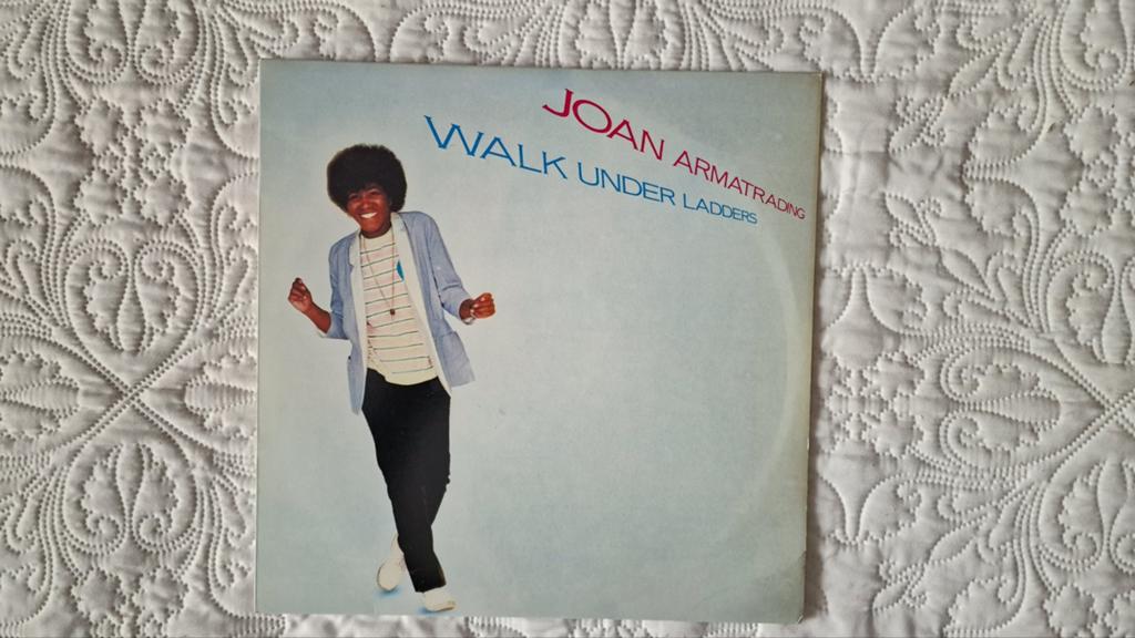 LP Joan Armatrading "Walk Under Ladders", Ophalen of Verzenden, 1980 - 1989, Zo goed als nieuw, 12 inch