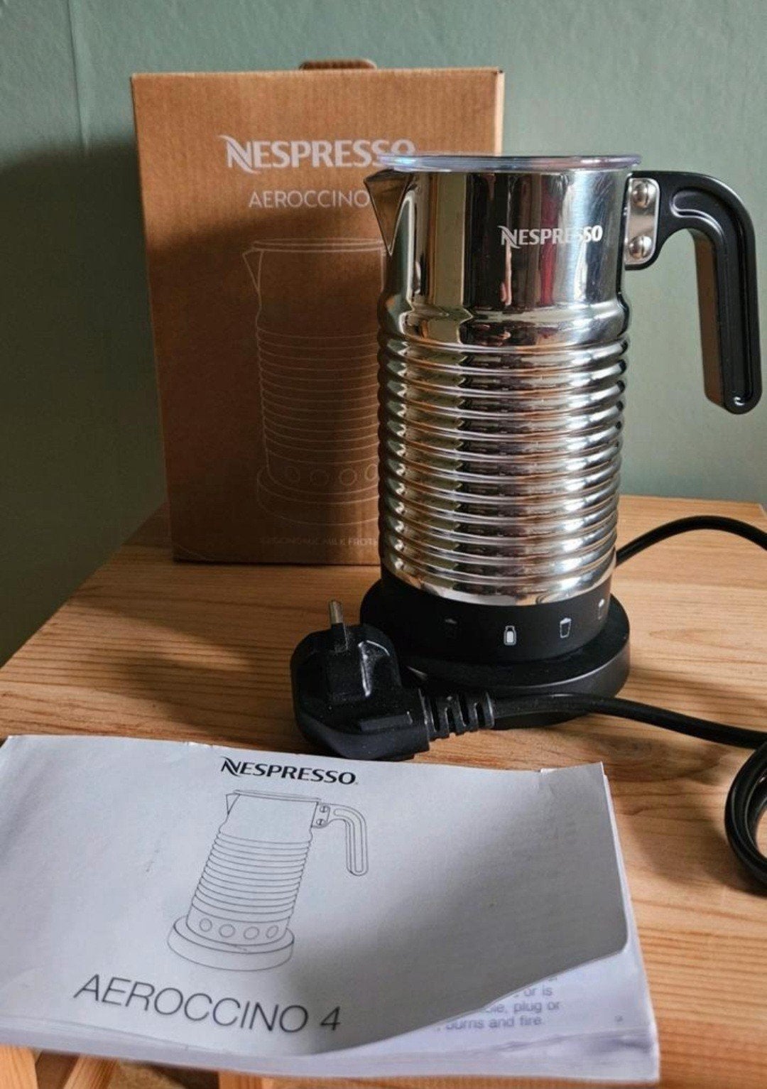 Nespresso Aeroccino 4 melkopschuimer - Zo goed als nieuw!, Ophalen, Zo goed als nieuw, Elektrische melkopschuimer