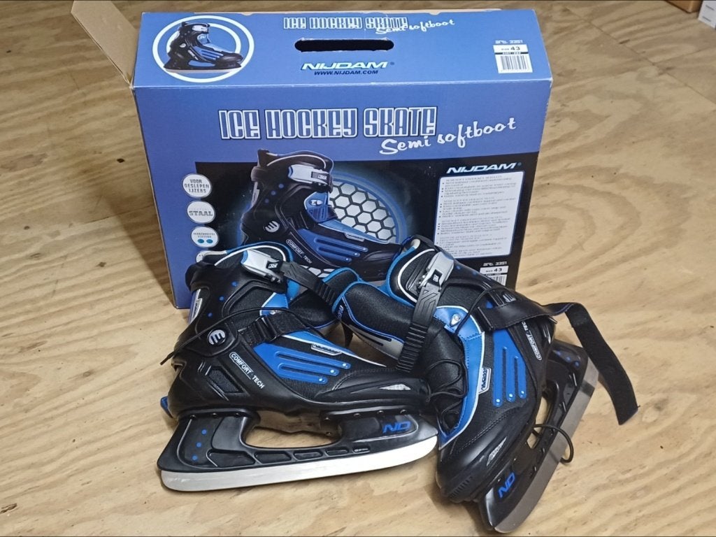Schaatsen, Sport en Fitness, Ophalen, Zo goed als nieuw, IJshockeyschaatsen, Nijdam