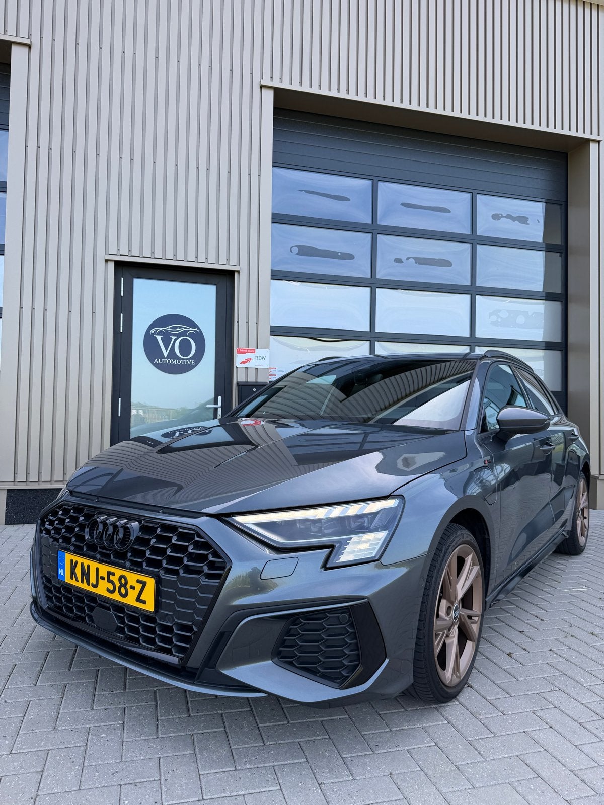 Audi A3 40 Sportback TFSI-e Hybride 204PK Keyless RS BTW, Auto's, Audi, Bedrijf, A3, Hybride Elektrisch/Benzine, Hatchback, Automaat