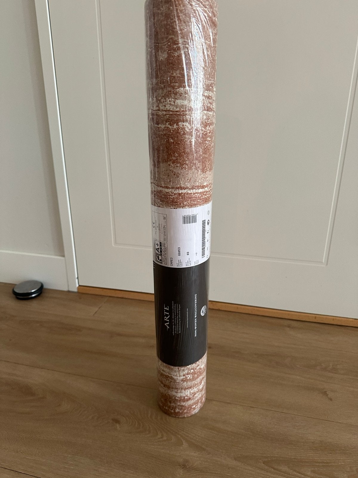 Arte Cameo Terracotta Behang - 0,70 x 8,5m - Artikel 66053, Huis en Inrichting, Stoffering | Behang, Arte, Structuur, Ophalen of Verzenden