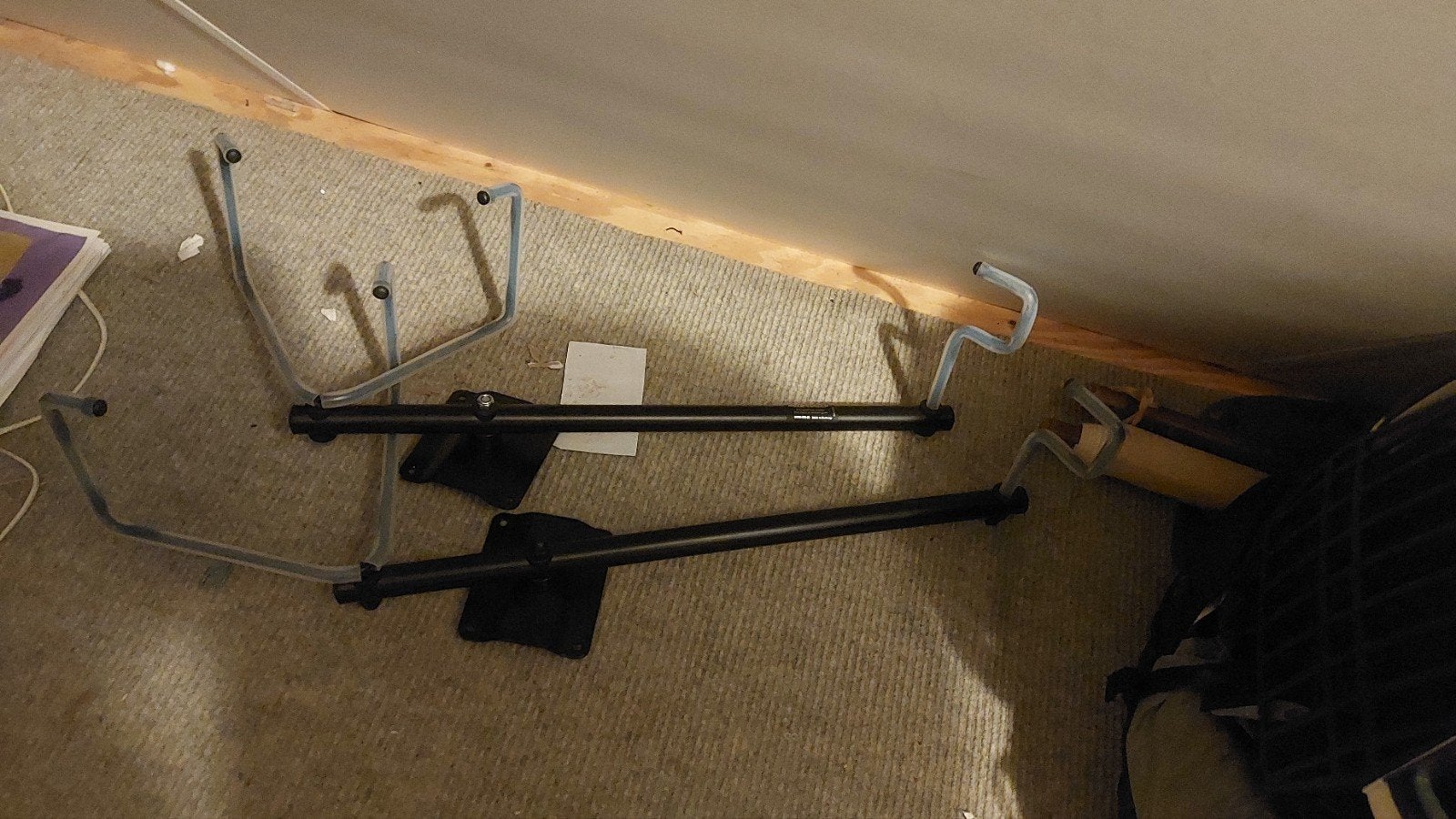 2 ophangbeugels voor een akoestische gitaar, Ophalen, Gebruikt, Klassieke of Spaanse gitaar