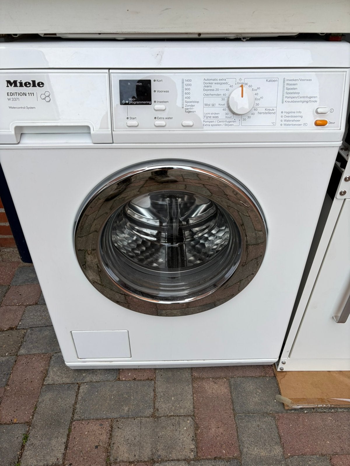 Foto 5 van Miele Wasmachine en Droger incl. verhoger