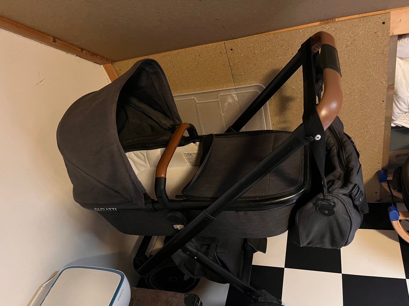 Dubatti one kinderwagen, Gebruikt, Verstelbare duwstang, Combiwagen, Ophalen