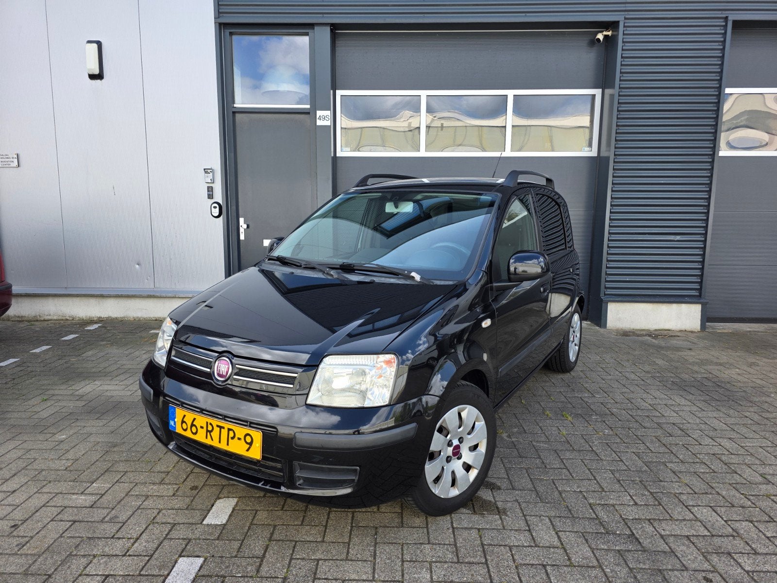 Fiat Panda Edizione Cool | CarPlay | Airco | APK 28-07-27, Auto's, Stof, 1242 cc, Zwart, Origineel Nederlands