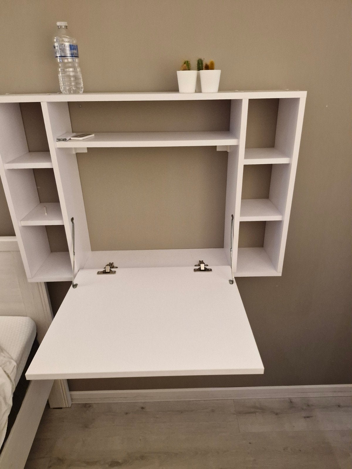 Wit wandbureau met opbergruimte - ideaal voor kleine ruimtes, Huis en Inrichting, Ophalen, Opbergruimte, Gebruikt, Spaanplaat of MDF
