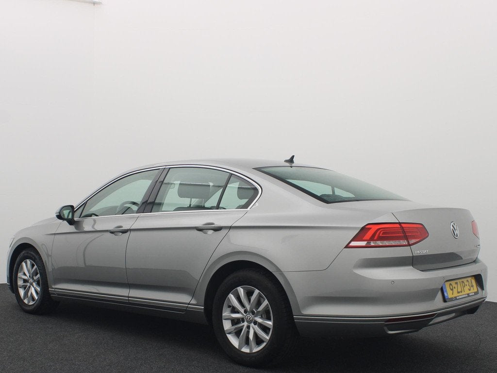Volkswagen Passat 1.4 TSI ACT Comfortline FULL LED / NAVI /, Auto's, Volkswagen, Stof, Gebruikt, 150 pk, Origineel Nederlands