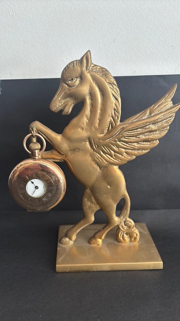 Zakhorloge standaard hengst Exclusief zakhorloge, Sieraden, Tassen en Uiterlijk, Overige merken, Overige materialen, Zakhorloge