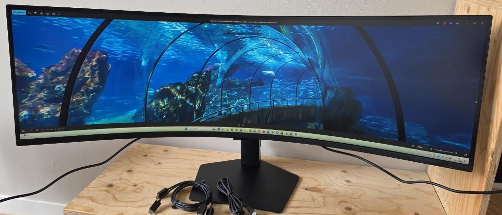 Samsung Odyssey G9 OLED 49” (144Hz) – Nieuwstaat + garantie, Computers en Software, Monitoren, Kantelbaar, Minder dan 1 ms, Zo goed als nieuw