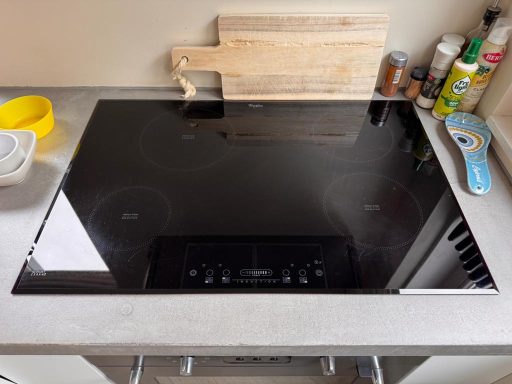 Whirlpool elektrische kookplaat 77x51cm, Witgoed en Apparatuur, Kookplaten, Ophalen, Zo goed als nieuw